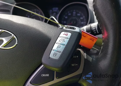 2013 Hyundai Elantra Limited z USA, uszkodzony, nr VIN 5NPDH4AEXDH369923